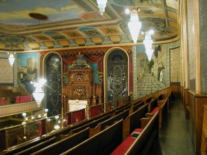 View from the Balcony - The Bialystoker Synagogue