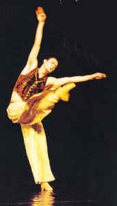  The King dances - Purim: The Casting of Fate Gyor National Ballet of Hungary 