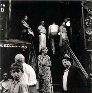 Hester Street, c. 1938, photograph by Sol Libsohn Copyright Estate of Sol Libsohn, courtesy Howard Greenberg Gallery, NY