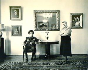 General David Abramovich Dragunsky Head of the Anti-Zionist Committee and His Wife (1990), Moscow Fiberbase gelatin silver print (32 x 39) by Frederic Brenner